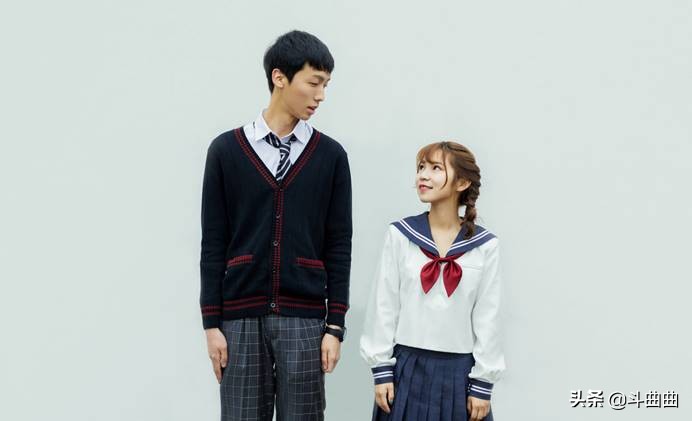 亲吻时男人注意哪三件事,亲吻男人要记住的一点是什么