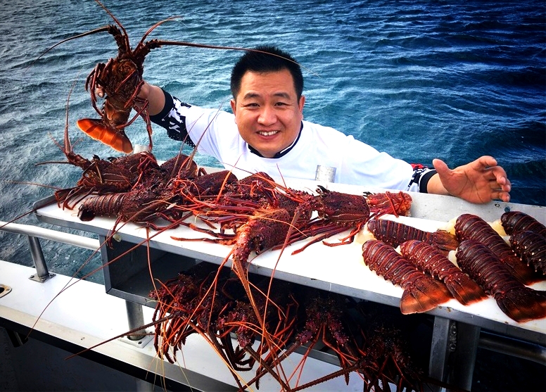 十年前,我只带了一根鱼竿出门,吃遍了世界上的各种顶级海鲜