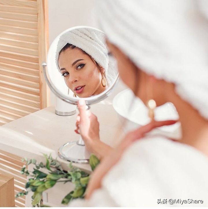 油皮水乳套装推荐收缩毛孔祛闭口,混油皮毛孔粗大有闭口怎么改善