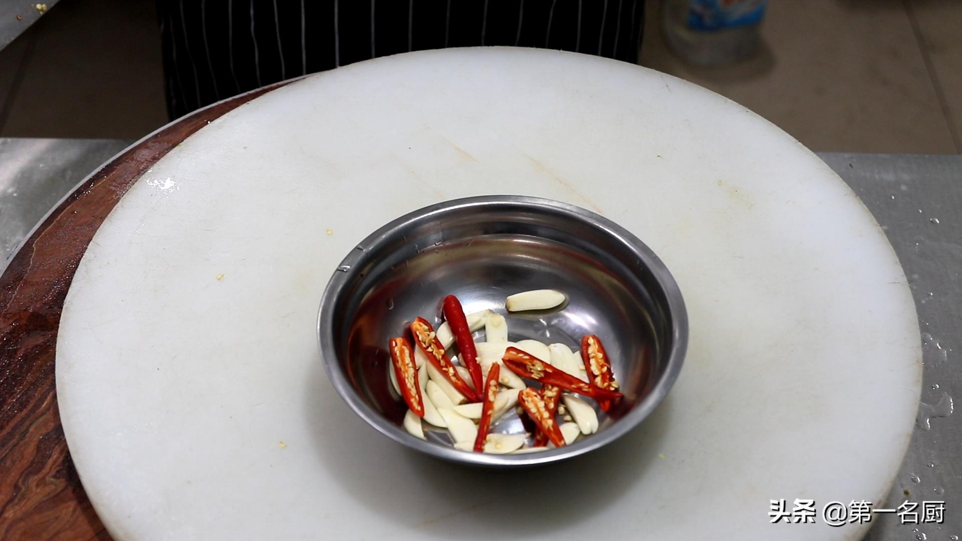 快速腌蒜苔怎么腌好吃又脆,大厨教你蒜苔的家常做法