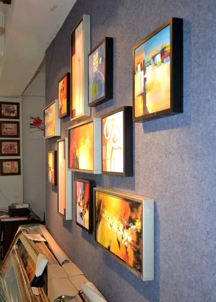 油画入门必须准备的东西,油画的修复与保存技巧