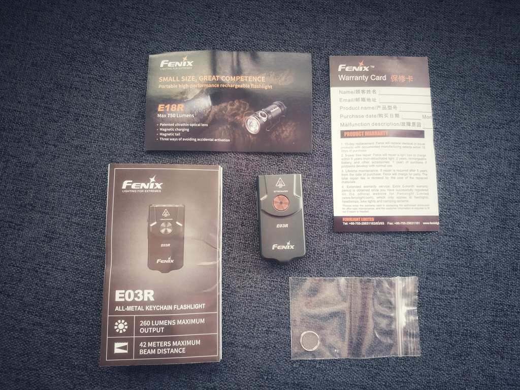 小包包里装些什么,小包包里适合放什么东西