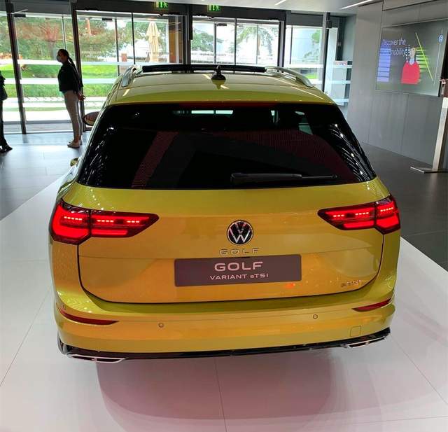 进口高尔夫旅行车行驶质感,进口高尔夫旅行版是几座