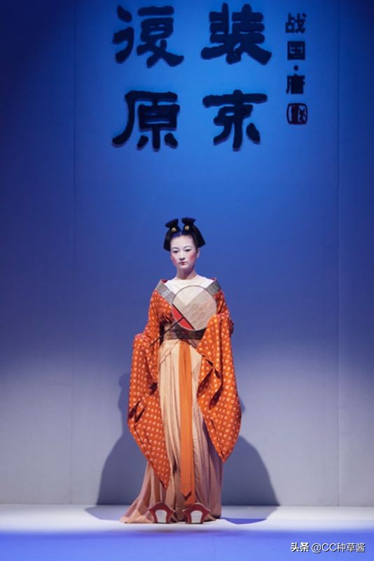 盘点各个年代的汉服,最正宗的汉服是什么样子的