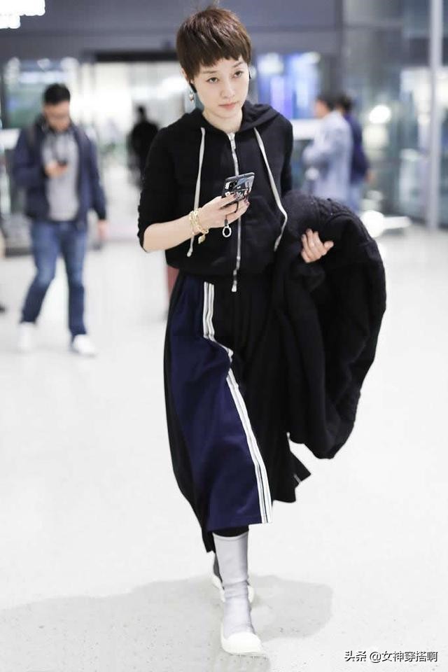 有一种靴叫做马伊琍的“鸳鸯靴”，看着普通，却不是谁都能驾驭的