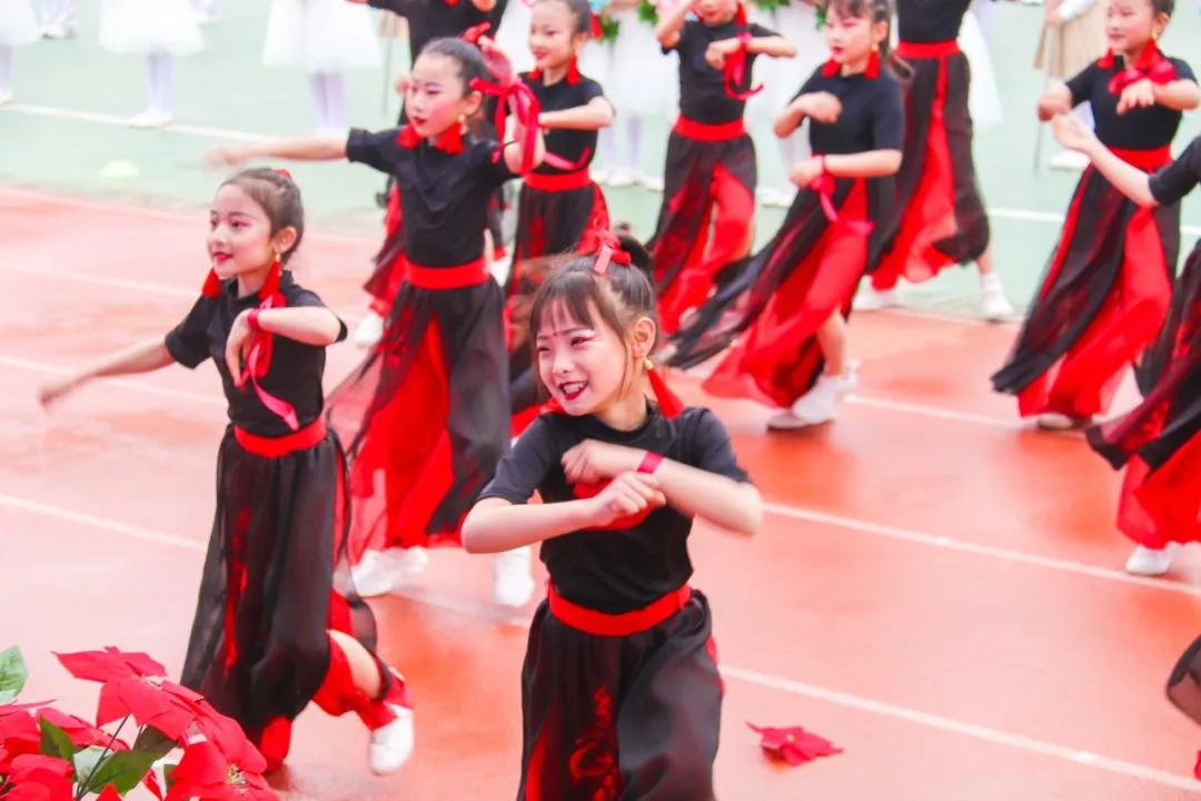 元气满满！高新一小麓湾分校第二届春季田径运动会活力来袭