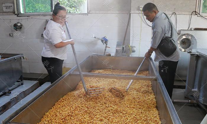 白酒的酿造需要哪些微生物,酿造白酒关键微生物