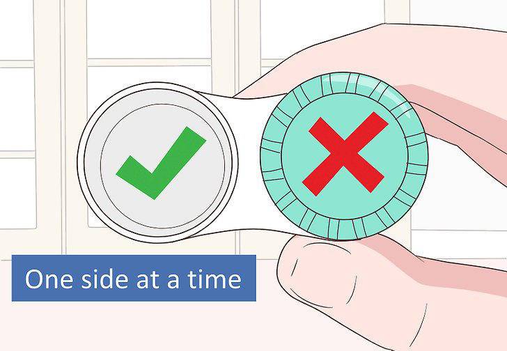 职场女无框眼镜,女白领上班时找隐形眼镜