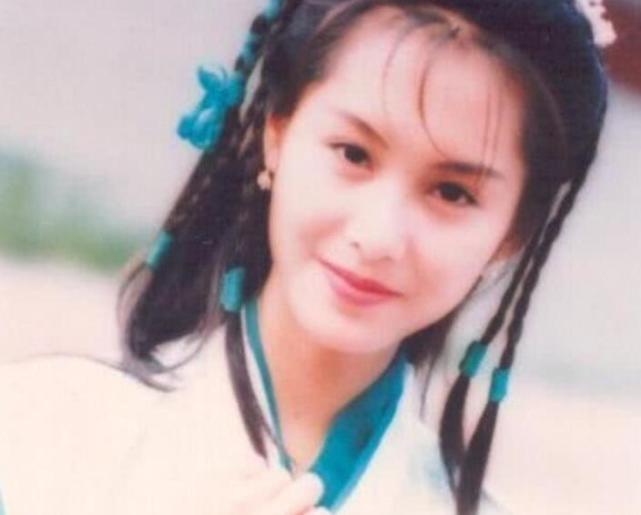 盘点那些甜美风的编发造型,创意编发造型不易散了解一下