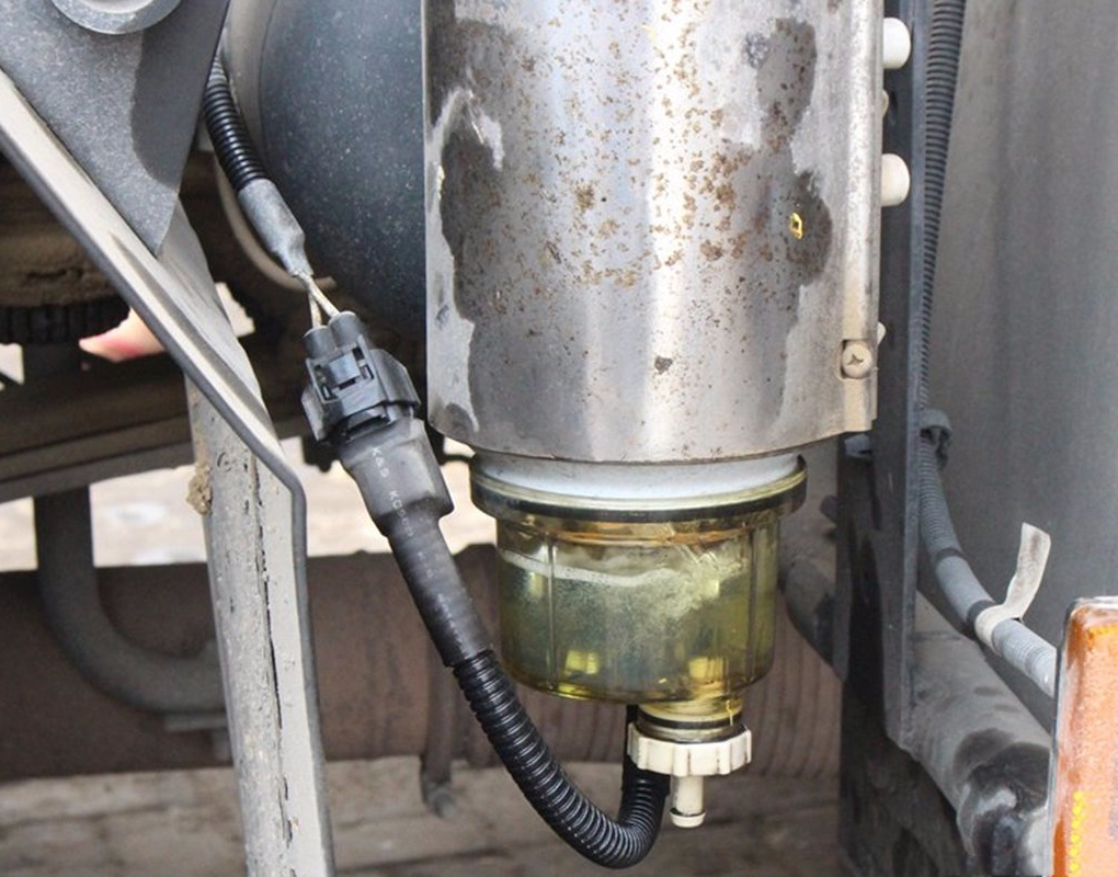 太冷了！货车柴油被冻住，烤油箱会爆炸，我该怎么办？