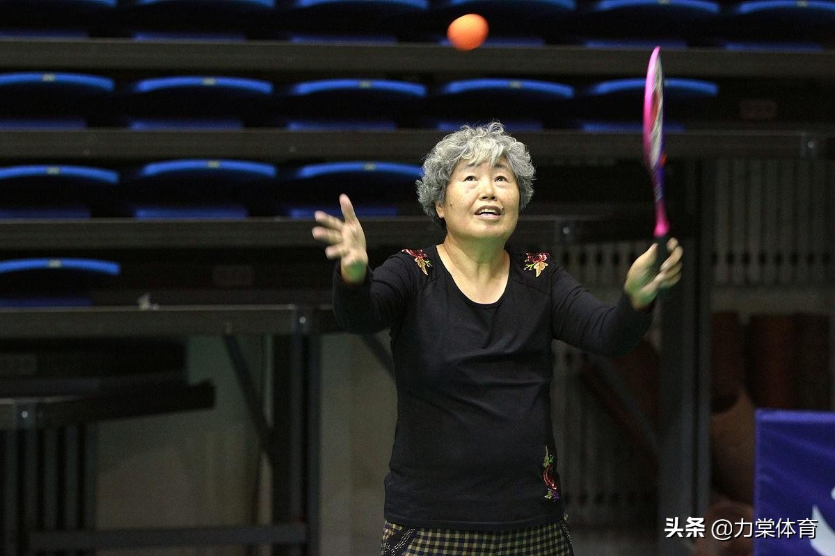 柔力球初学者必备,初学柔力球适合用什么球