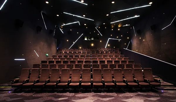 一个月涨粉700万剪辑号,一个月涨粉1000的抖音号