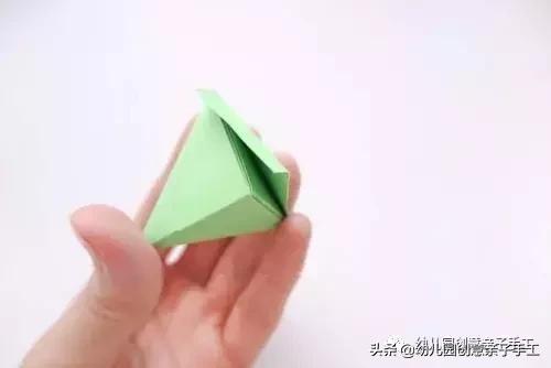 画端午节的龙舟和粽子,手工折纸龙舟粽子