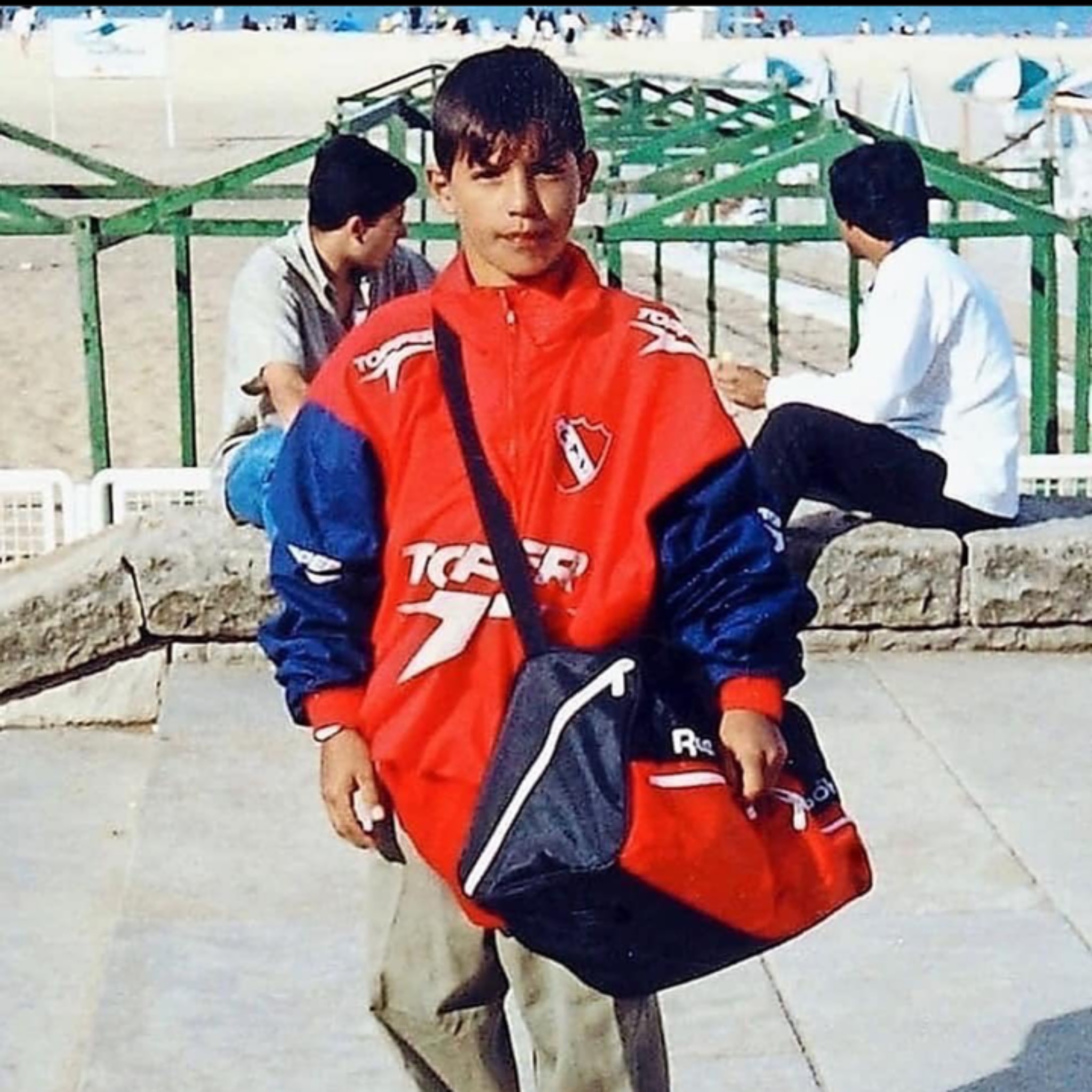 球星小时候的图片大全,各个球星小时候的照片