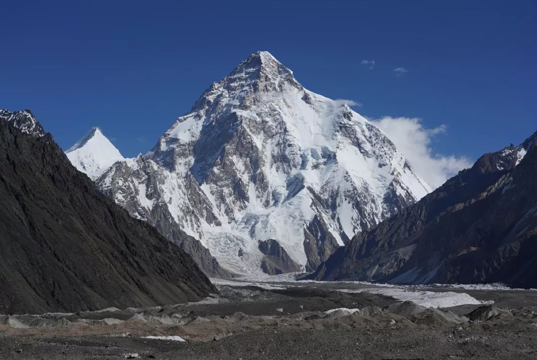 世界十大高峰第一名珠穆朗玛峰,世界第一高峰真得是珠穆朗玛峰吗