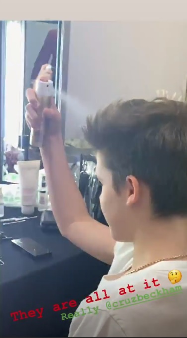 贝小七时装秀完整版,贝小七巴黎世家秀