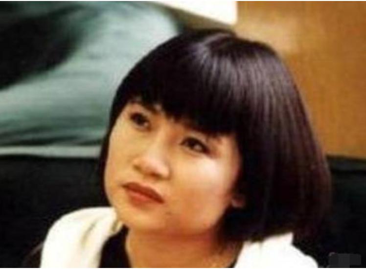 李娜青藏高原为何无人能超越,唱青藏高原的李娜近况如何