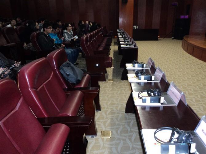 同声传译好处和坏处,同声传译的缺点是什么