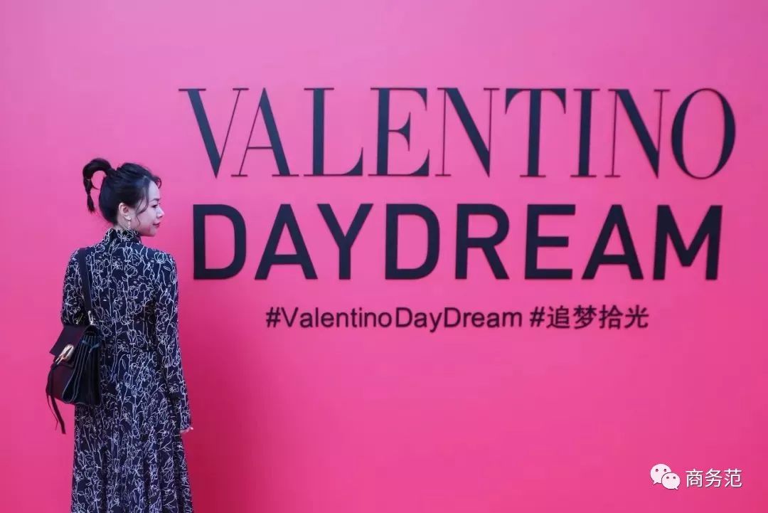 Valentino第一次中国办高定秀，张艺兴来捧场，杜鹃压轴气质绝了