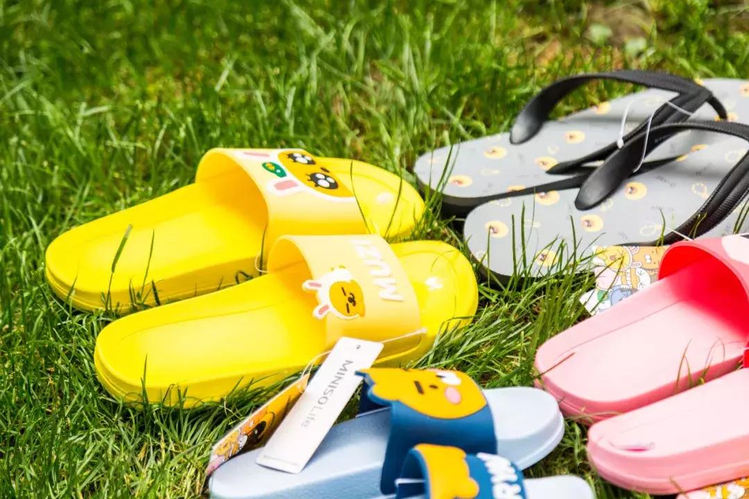 kakaofriends名创优品盲盒,kakao联名款保温杯名创优品