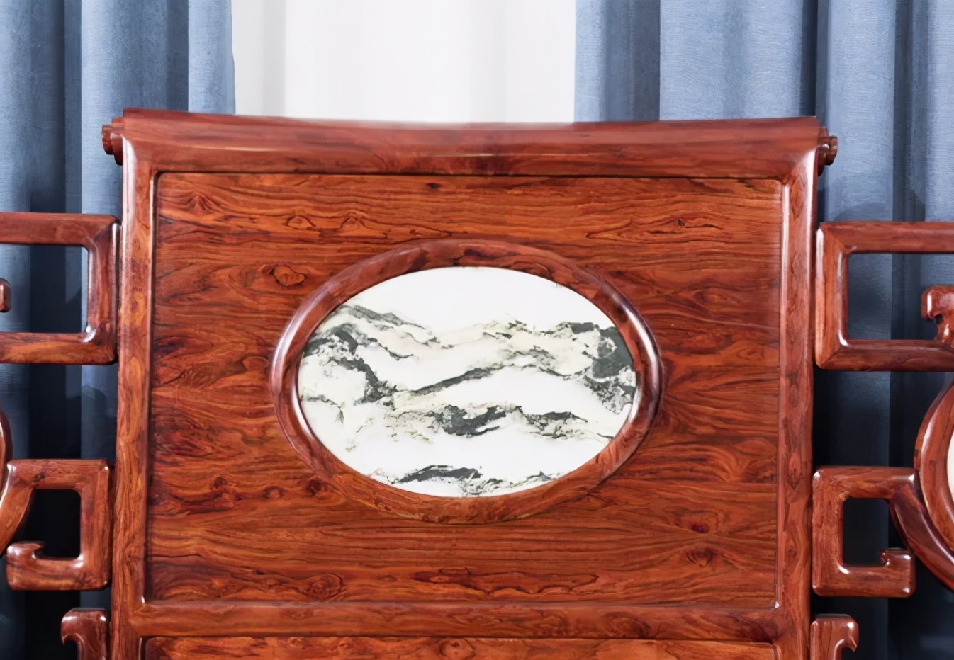 卷书沙发客厅效果,卷书款沙发适合中式风格吗