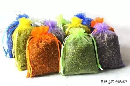 新车有味道一招轻松解决汽车异味,刚买的新车有味用什么去除