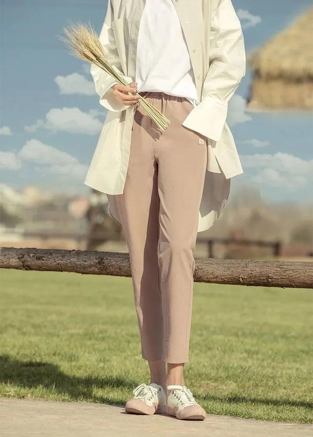 超凉爽的裤子显瘦又百搭,初夏穿搭显瘦中性风裤子