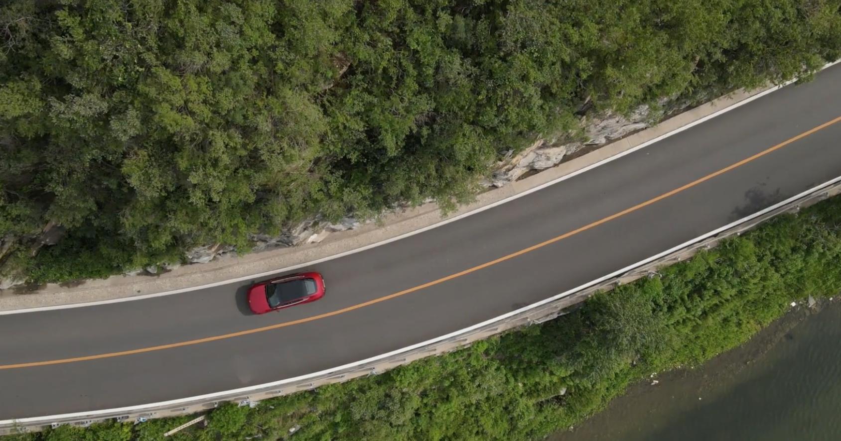 8万多公里的小鹏p7能买吗 (小鹏p7老款和新款的驾驶感受区别)