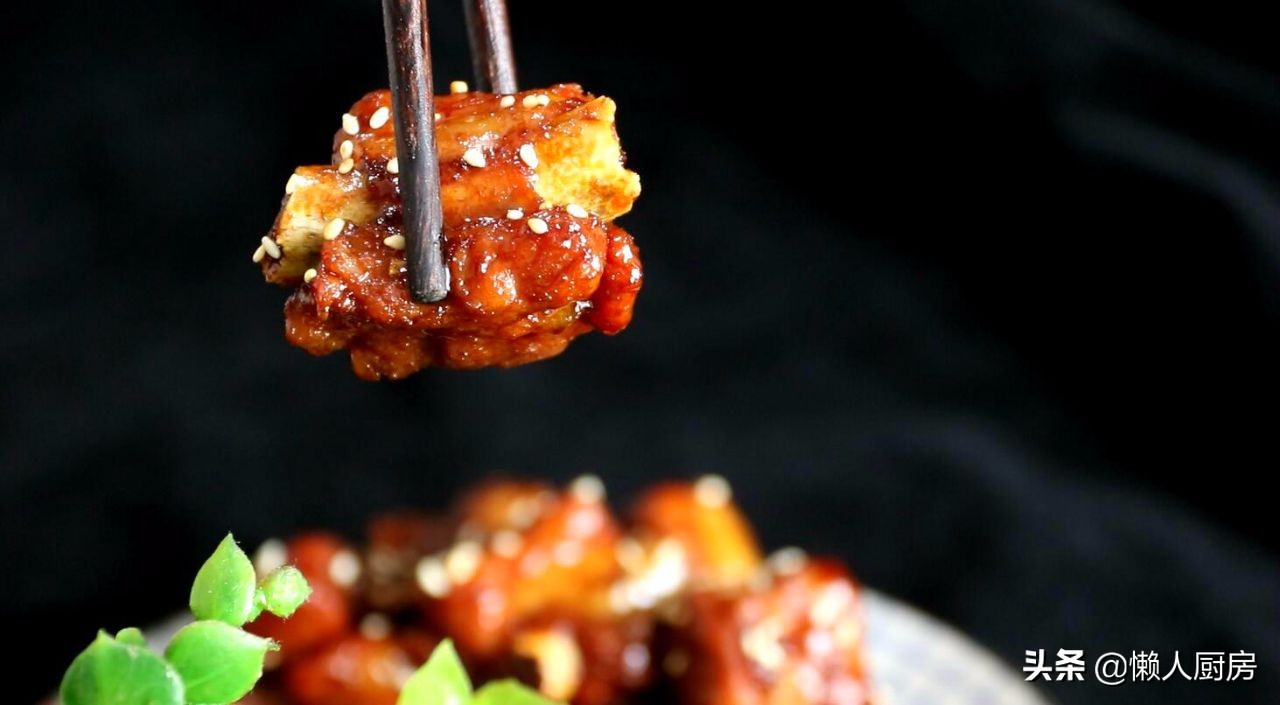 电饭锅糖醋排骨的家常做法,不用油糖醋排骨的做法步骤