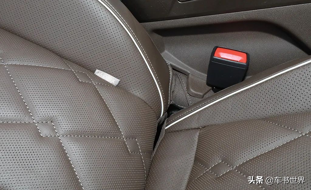 威然和夏朗比较选哪个更好,大众夏朗2017款怎么样