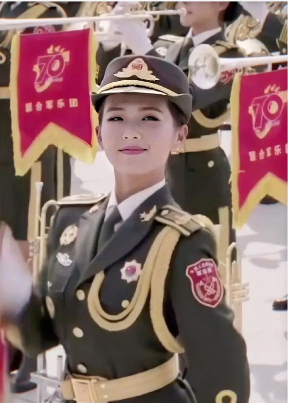 有双胞胎女朋友会怎么样,情侣领证被误会是双胞胎5次