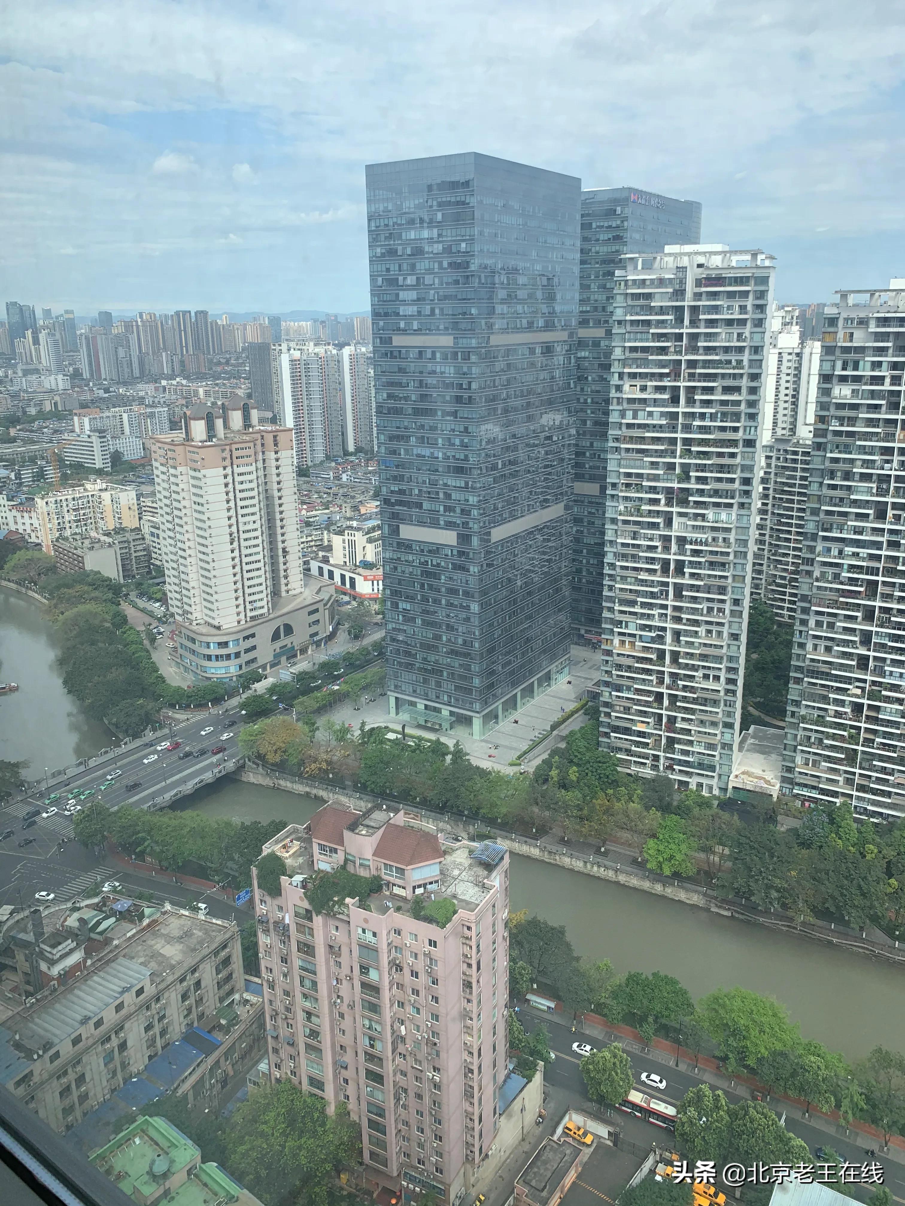 川渝8日出游,成都旅游如何选择民宿更安全