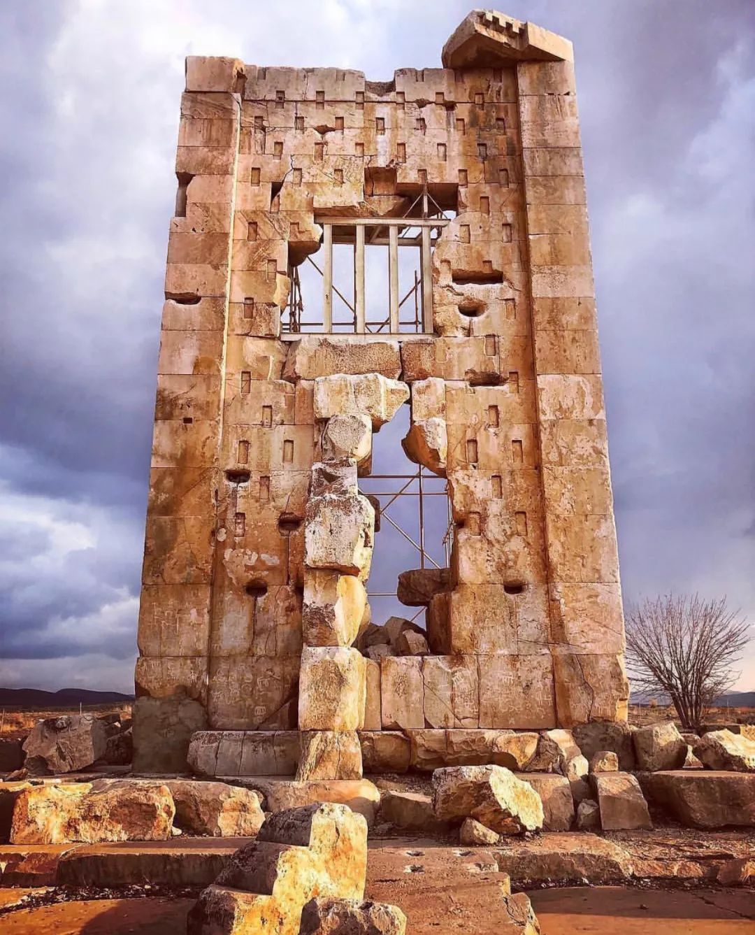 说出三个对中国免签的国家,唯一一个只对中国免签的国家