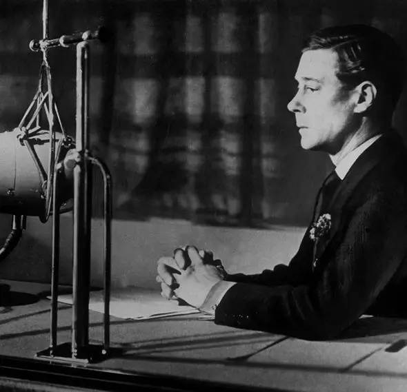 英国历史上最禁断的爱恋：国王退位，只为与她成婚