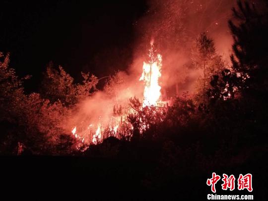 下月起你的账上会多一笔津贴,下月起你的账上多一笔津贴