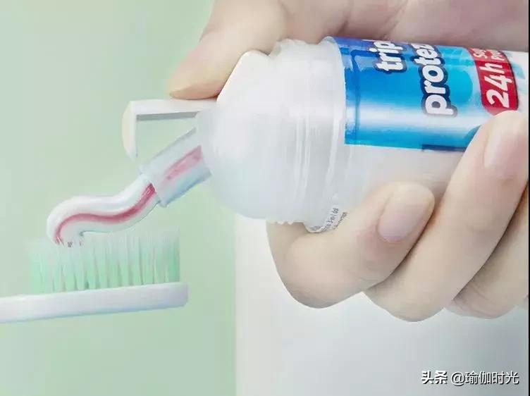 美白净齿牙膏去黄牙,牙齿美白除口臭牙膏修正