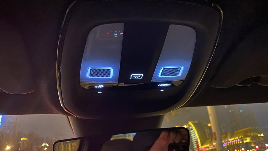 特斯拉新款model3与极星2,特斯拉新款model3和极星2