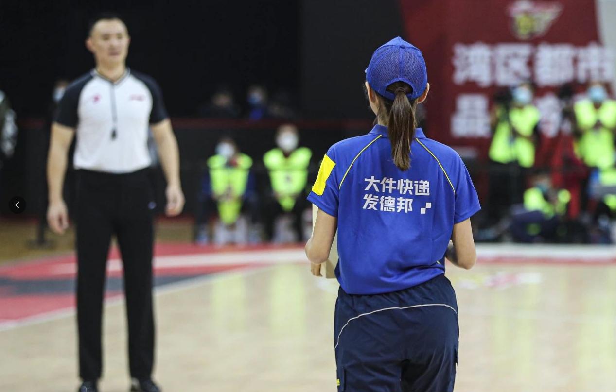 CBA新赛季“不负所爱”！德邦快递一路呵护