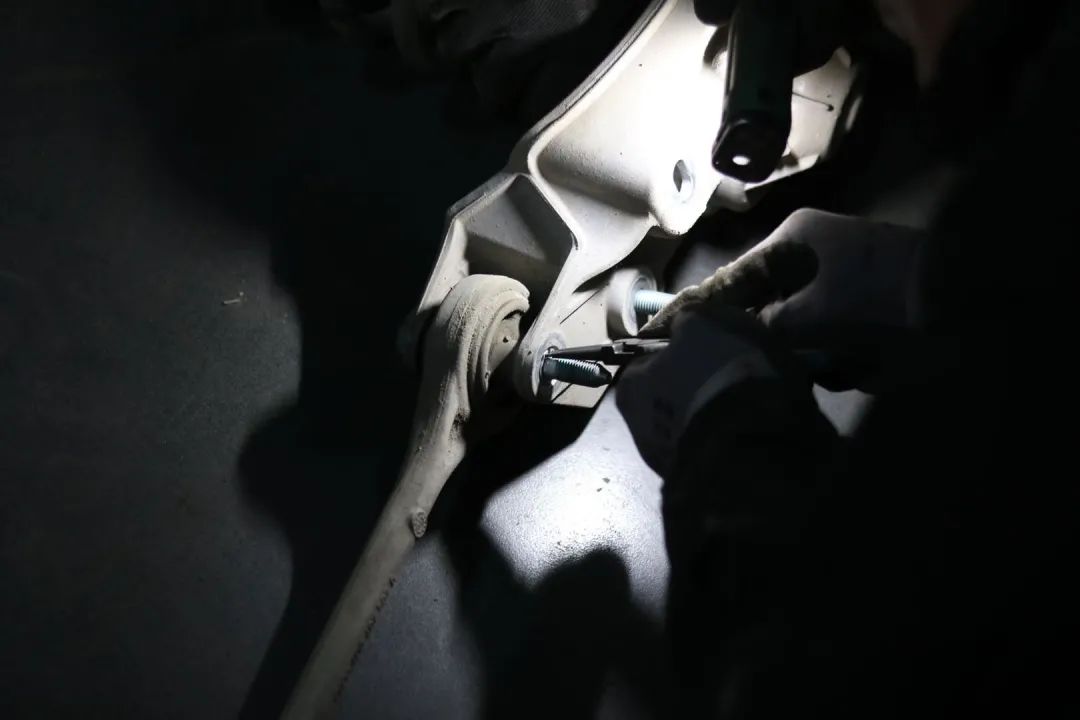 怪兽修车老途观,怪兽修车翻新艾力绅