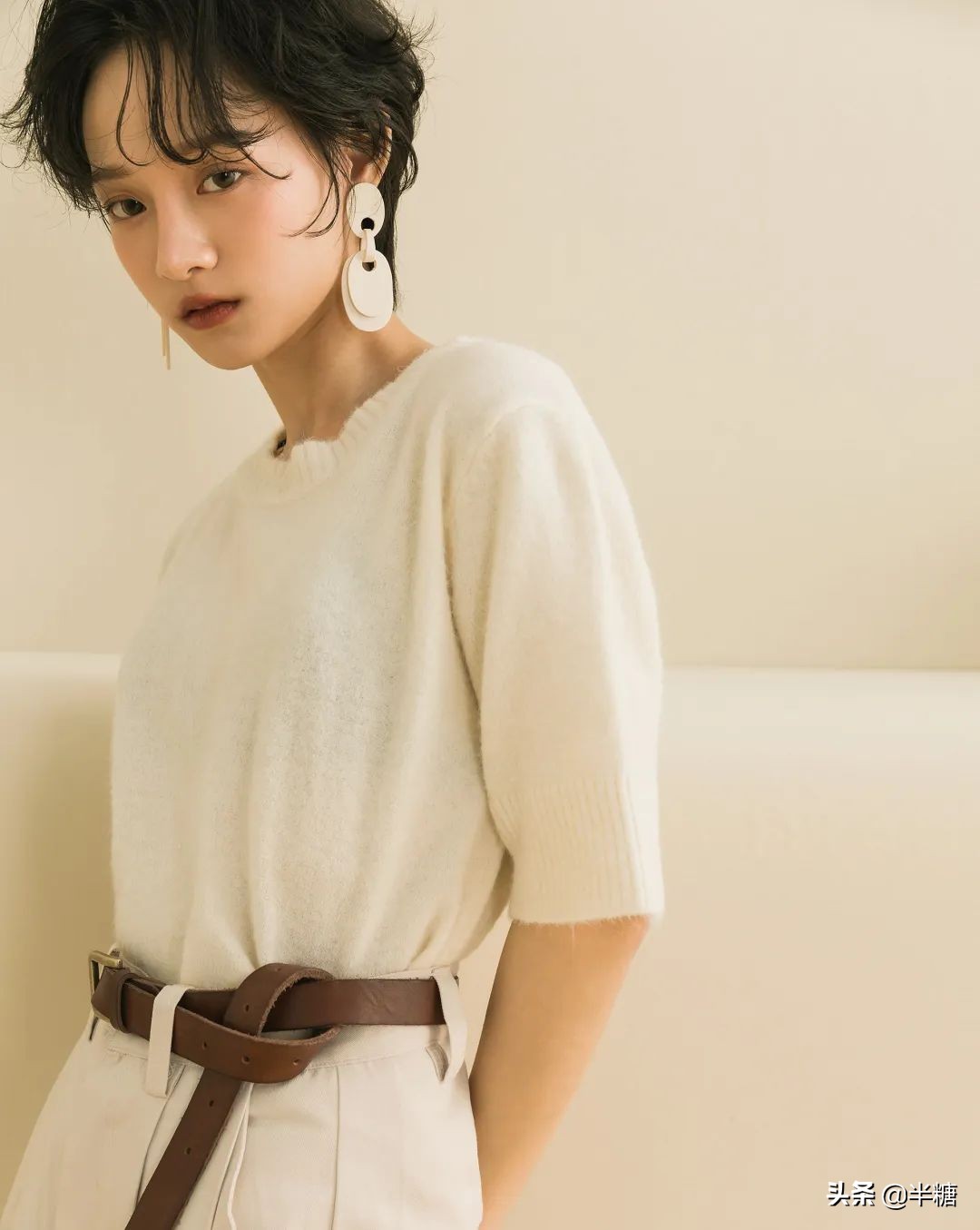 韩剧女主的穿搭连衣裙,韩剧女主穿条纹衬衫