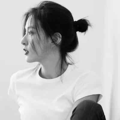 关于沉默与阳光的短个性签名,阳光洒脱的个性签名