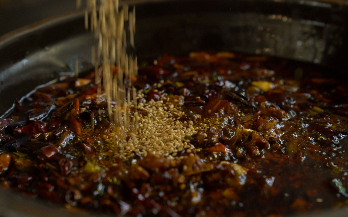 鸡肉蘑菇酱做法,鸡腿菇炖酱的做法