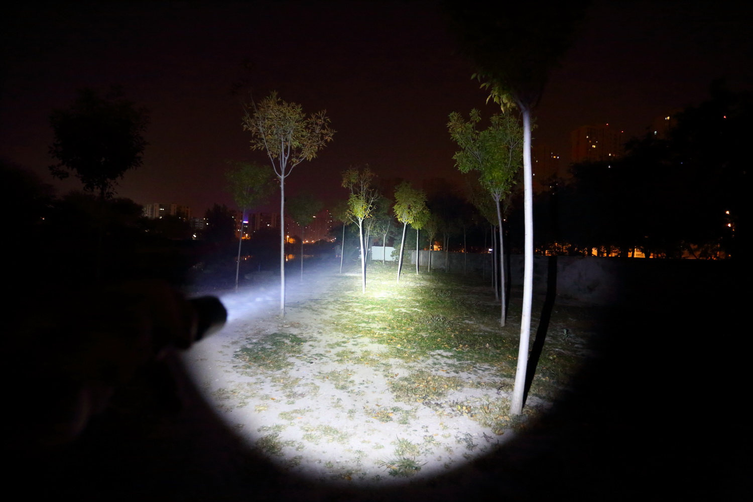 回归操作本质FENIXTK11TAC机械双模式战术电筒评测