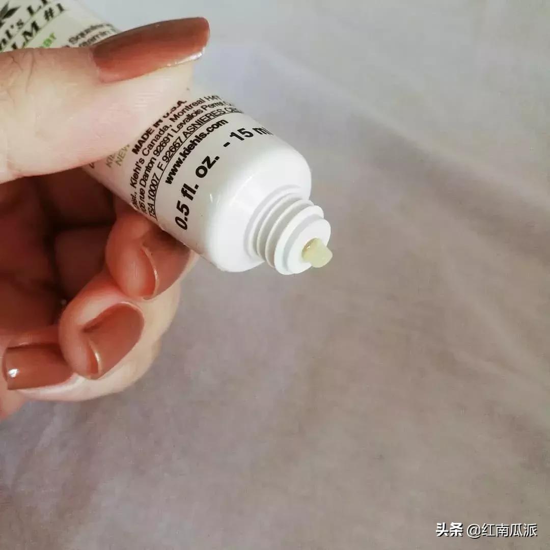 唇干起皮推荐什么润唇膏,什么唇膏让嘴唇变红润