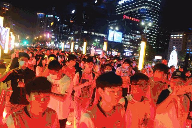 西安为什么让年轻人向往？答案有了→