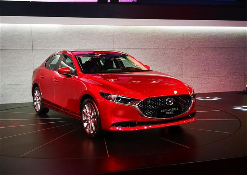 全新马自达3上市售价11.59-16.89万，加配又加长，与思域正面刚