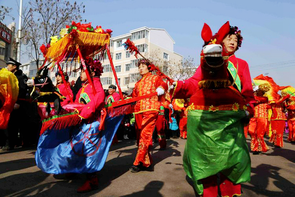 多国狂欢,国人的狂欢盛宴