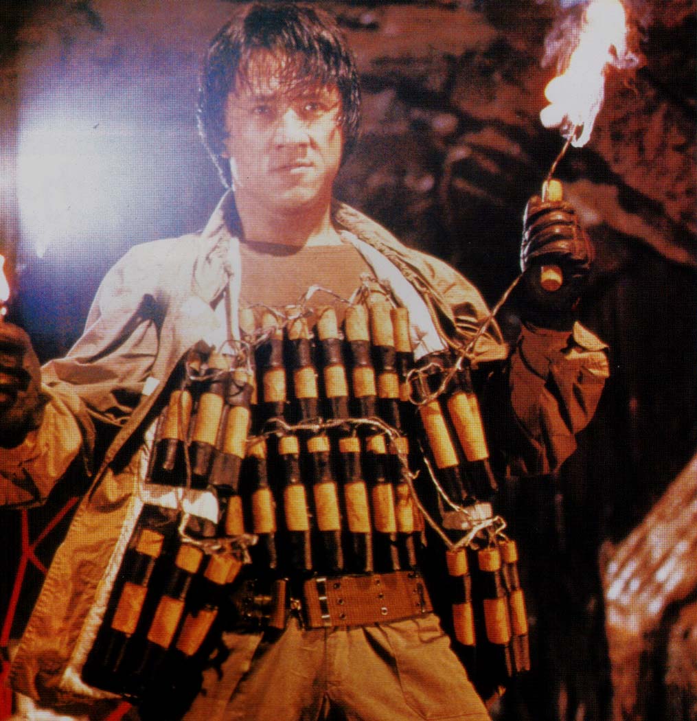 曾志伟妻子去世，引出一段港片江湖父子隐秘往事