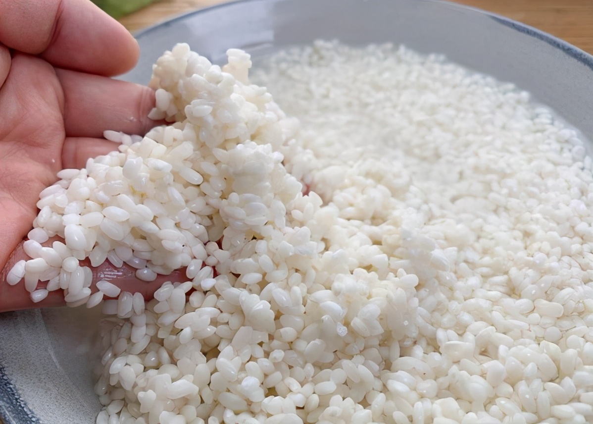 粽子不粘皮的小窍门,粽子软糯极致的小窍门