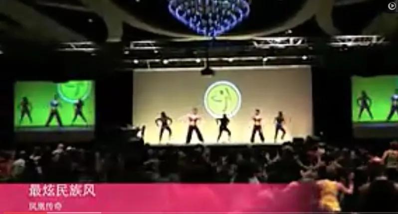 即使骂了10年凤凰传奇土,却也阻止不了他们征服世界